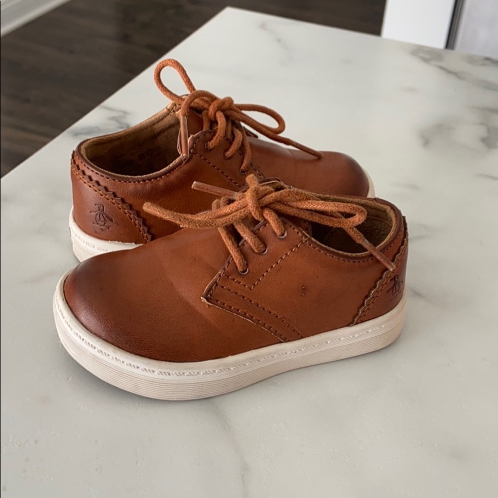 Penguin leather toddler shoes size 5